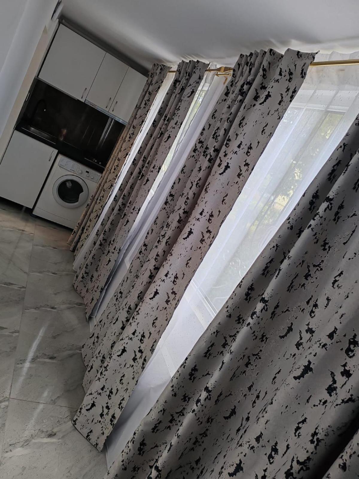 Appartamento Garsoniera G3 Craiova Esterno foto