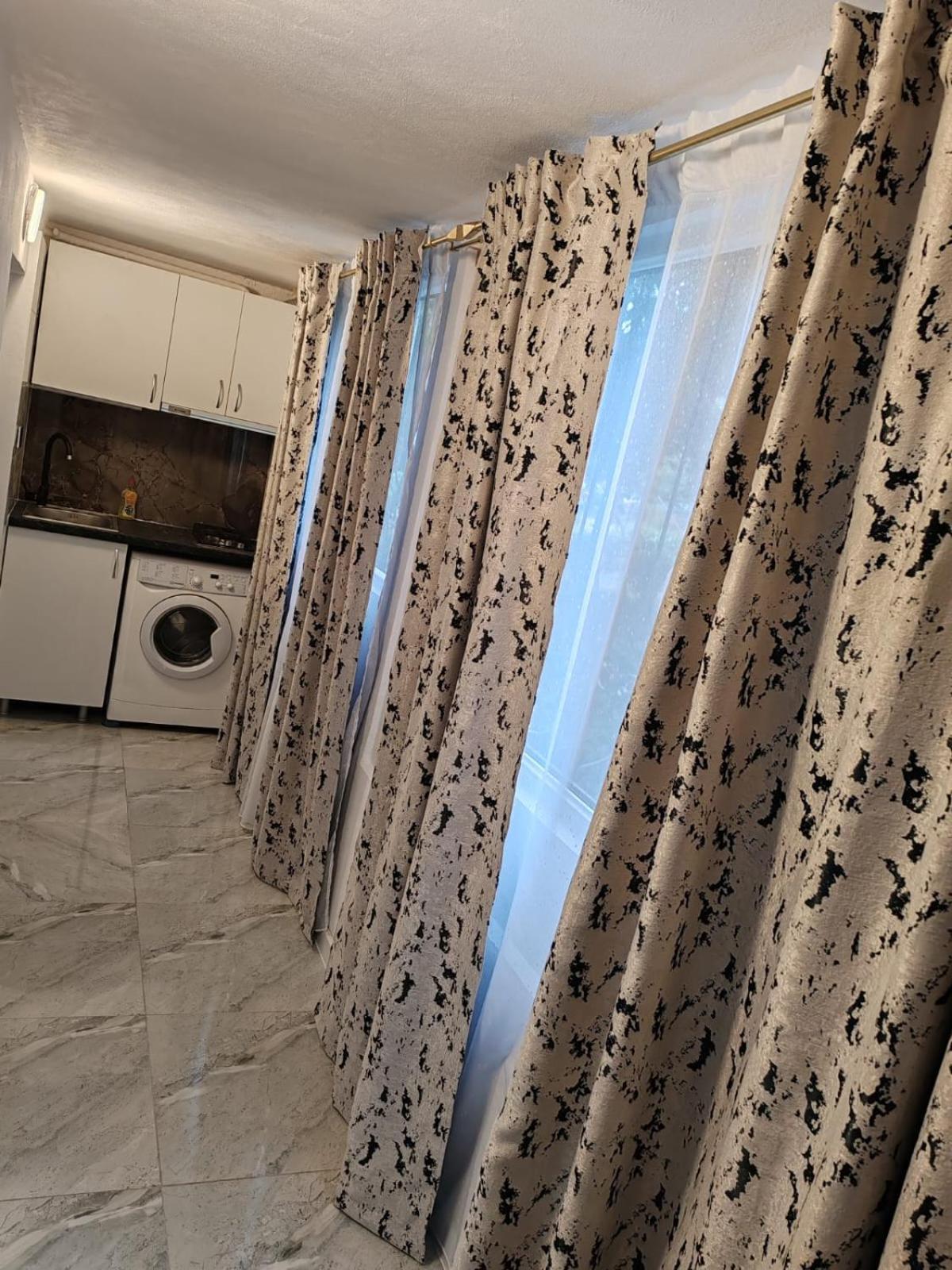 Appartamento Garsoniera G3 Craiova Esterno foto
