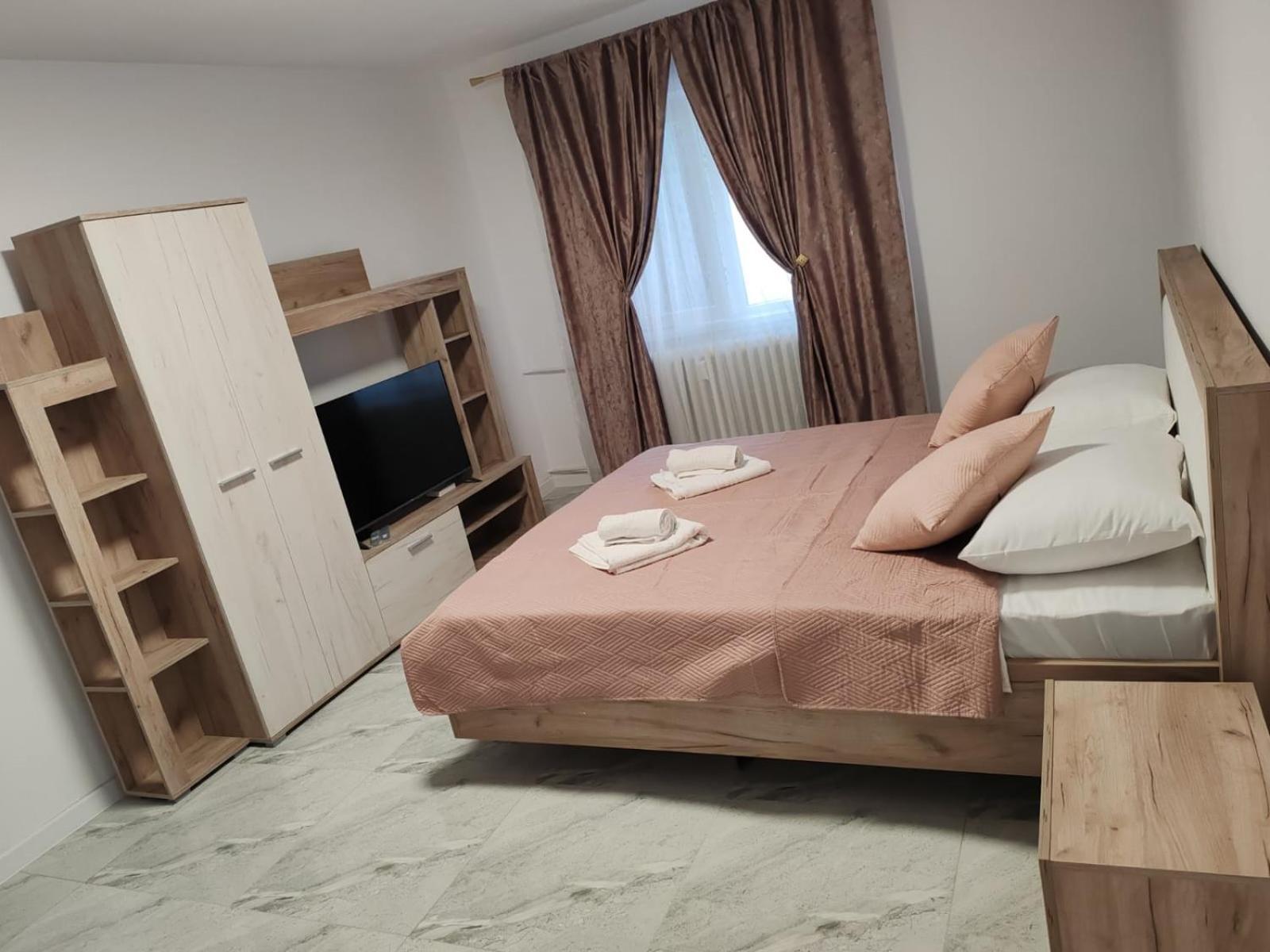 Appartamento Garsoniera G3 Craiova Esterno foto